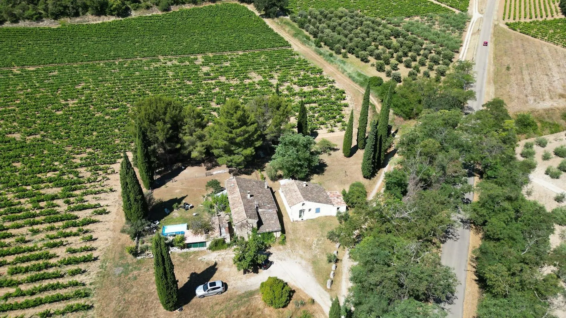 Maison De Charme A Nyons Au Milieu Des Vignes Francie